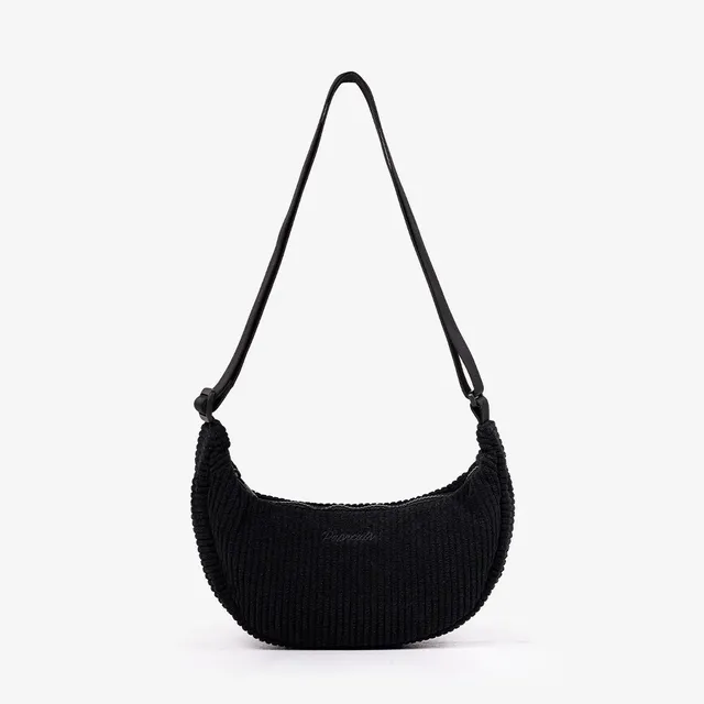 paprcuts-valencia-roundbag-just-black image 1