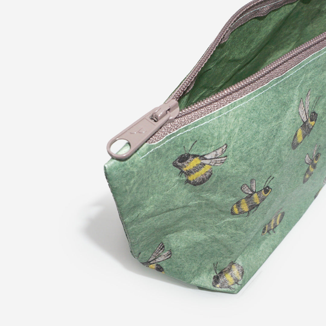 paprcuts-die-begegnung-kosmetiktasche-ligarti-koop-b-r-hummel image 4