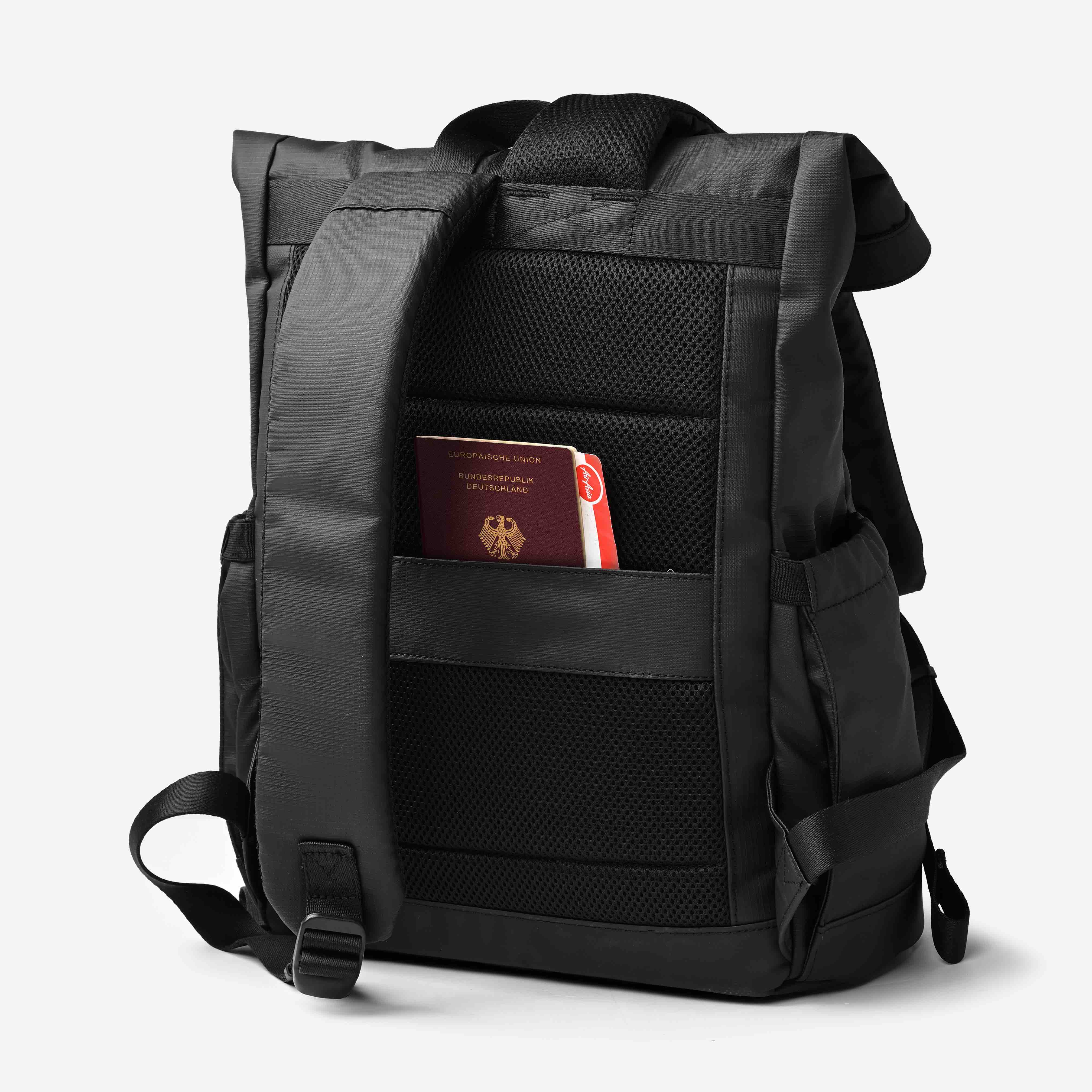 paprcuts-berlin-rucksack-companion-pro-bundle-black-ripstop image 7