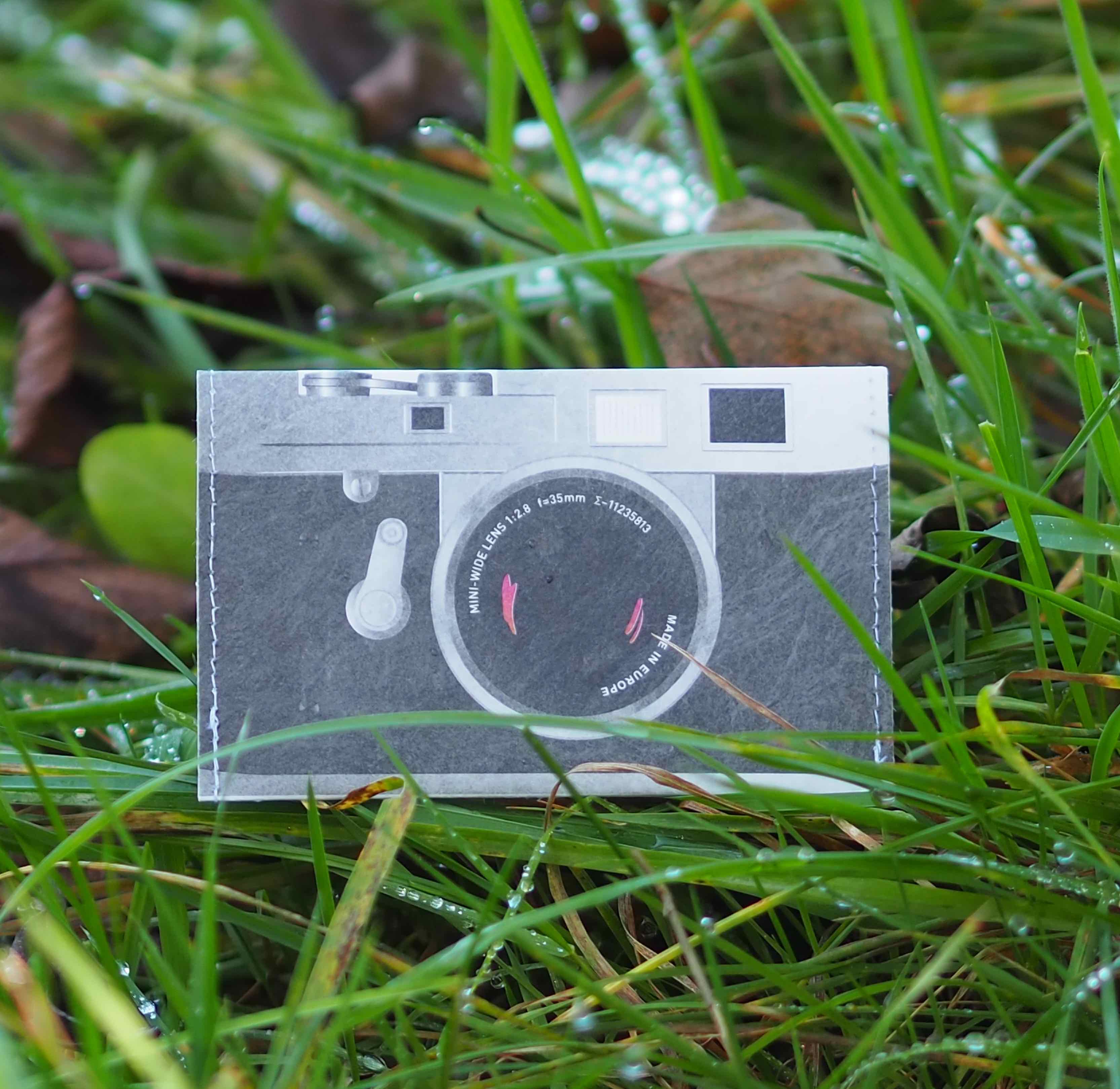 paprcuts-kamera-rfid-kartenhalter-grau-tyvek image 2
