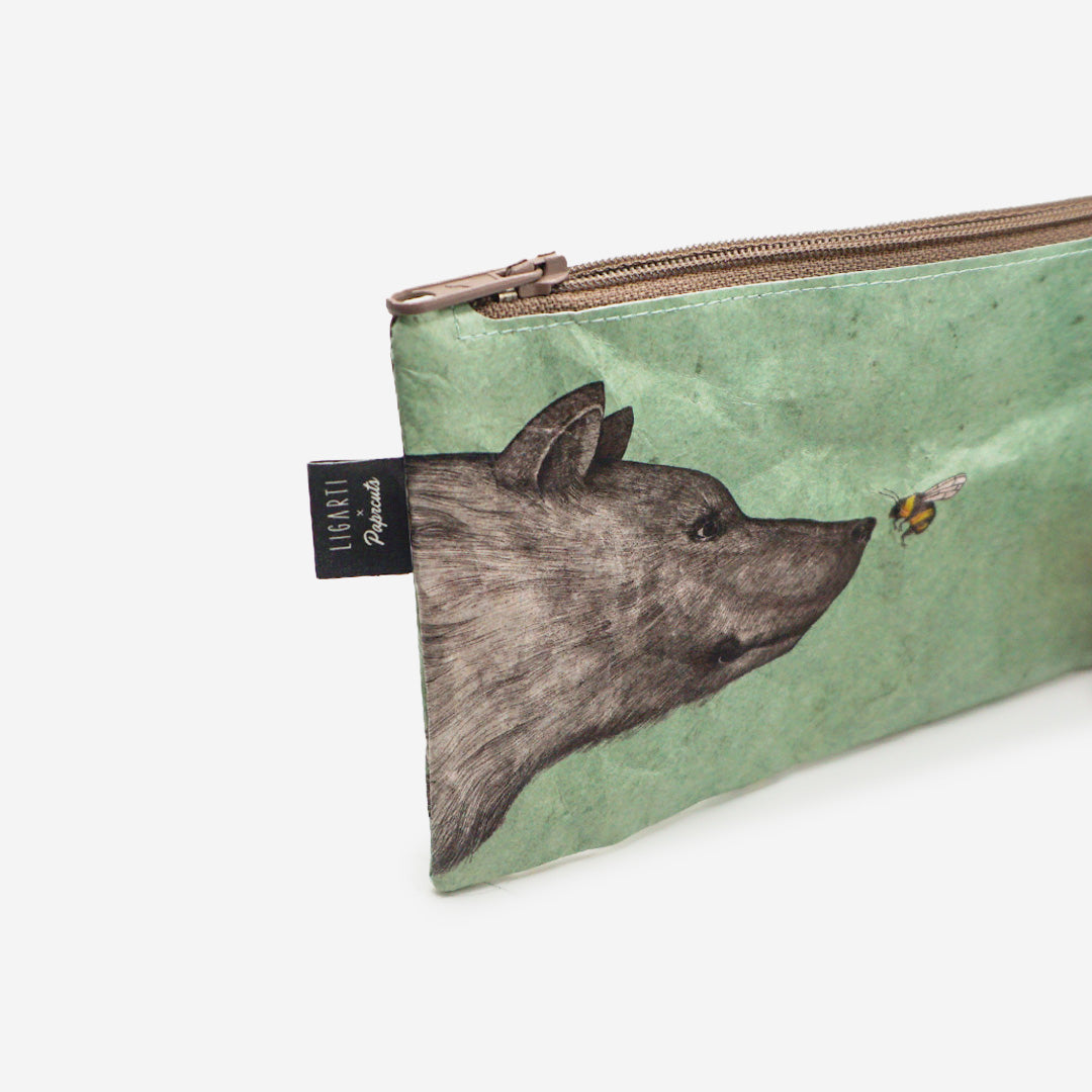 paprcuts-federtasche-die-begegnung-ligarti-koop-flachtasche-tyvek image 4