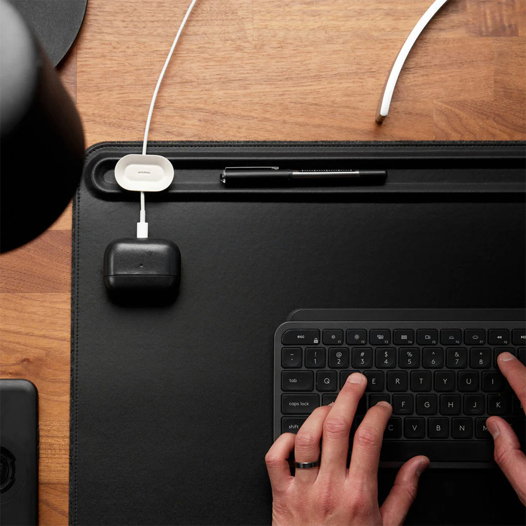 orbitkey-arbeitsbereich-duo-desk-mat-nest-v2-organizer-mit-wireless-charging image 7