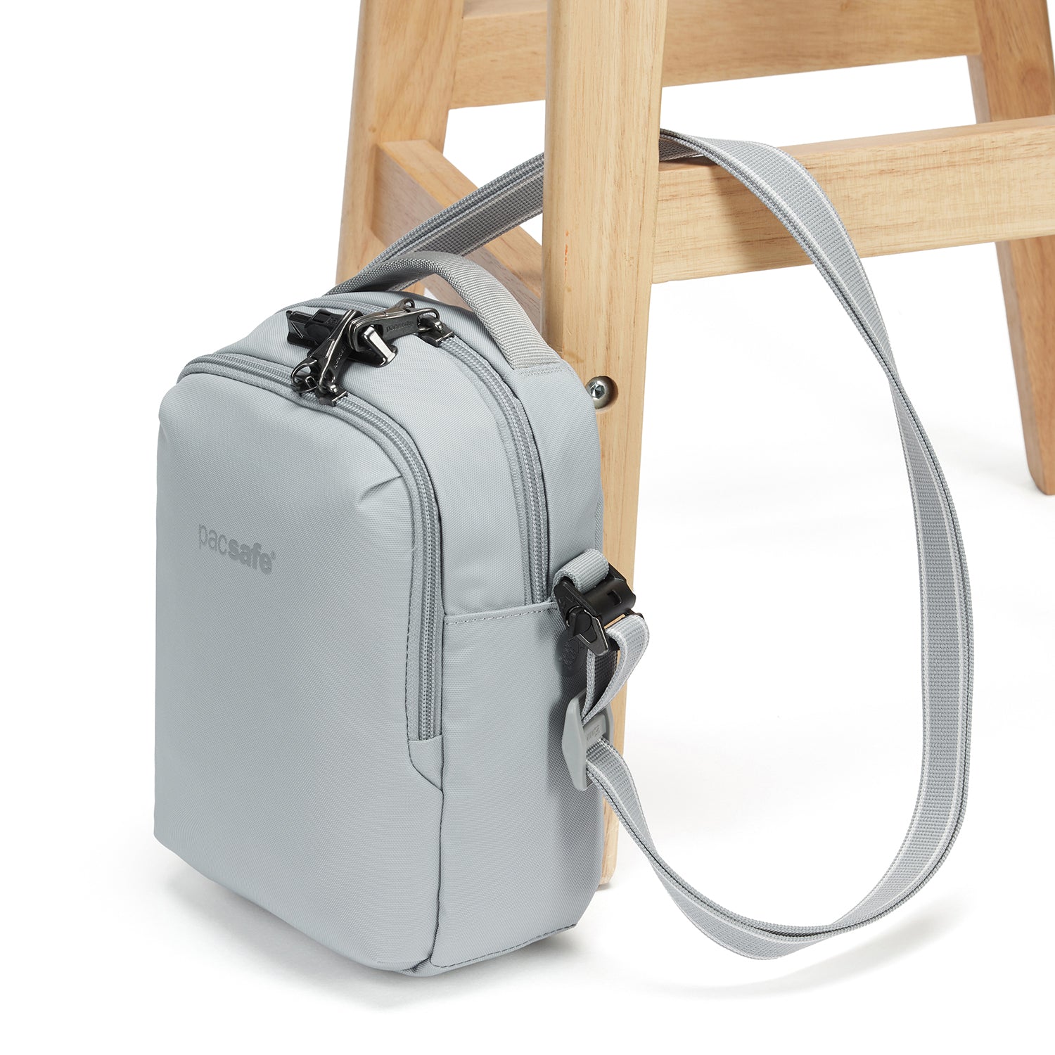 pacsafe-v-companion-crossbody-anti-diebstahl-umh-ngetasche-f-r-8-tablet-beige-re image 7