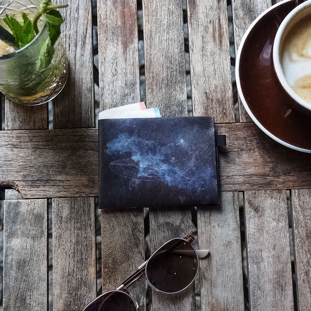 paprcuts-rfid-pro-wallet-2-0-galactic-whale-slim-kartenetui-schwarz-blau image 6