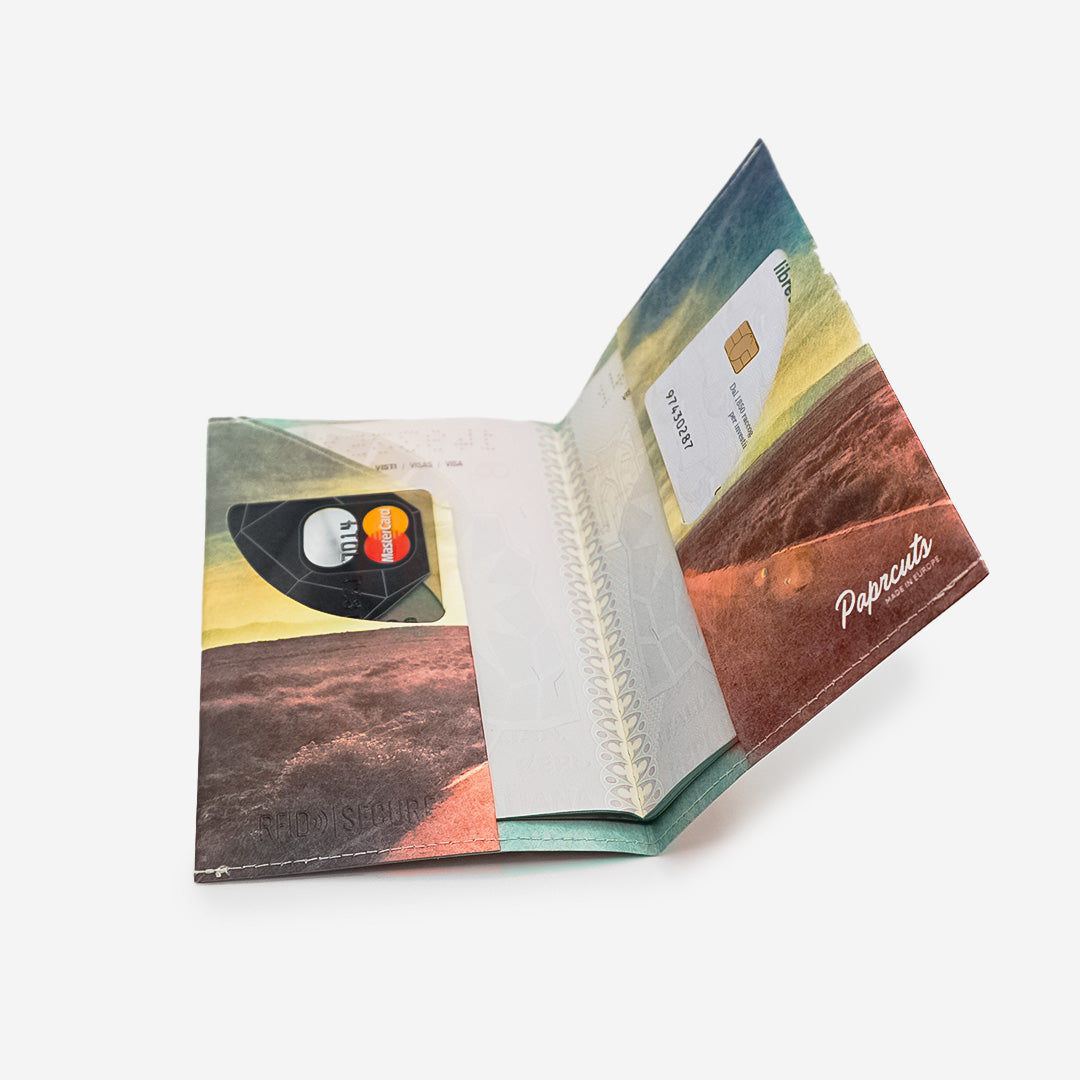 paprcuts-rfid-reisepasscover-wanderlust-blau-braun-orange-tyvek-impfpassh-lle image 4