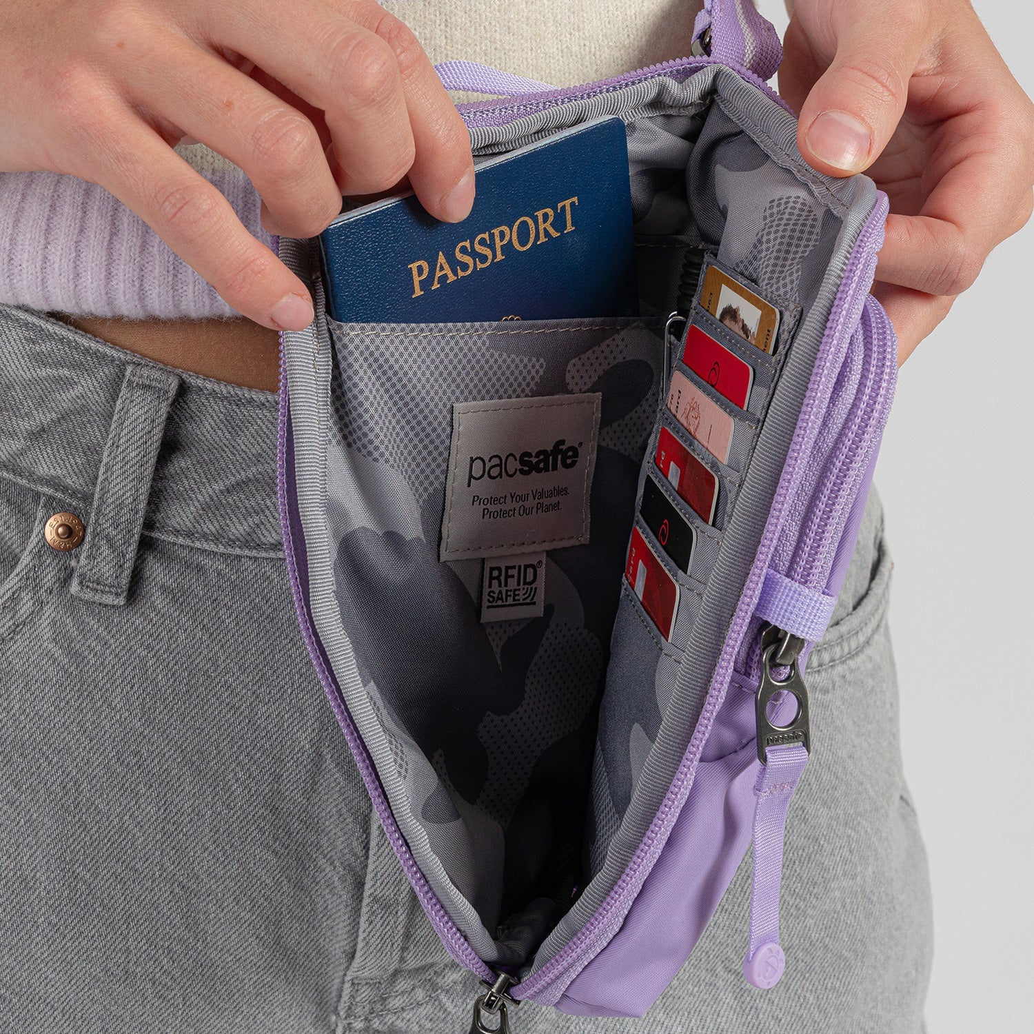pacsafe-go-anti-theft-tech-crossbody-mit-wallet-coastal-blue image 2