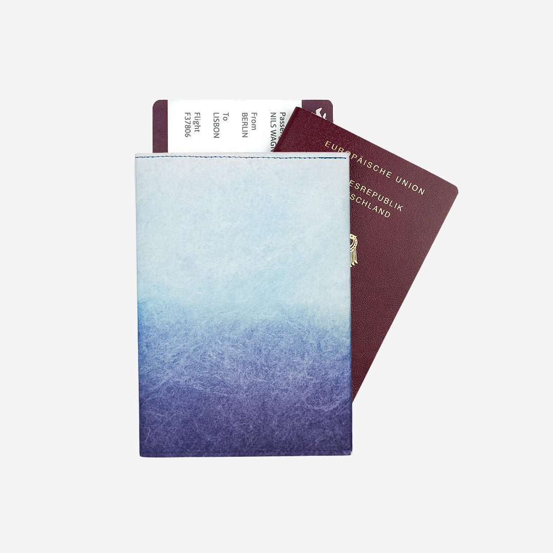 paprcuts-rfid-reisepasscover-blue-lagoon-blau-mountain-tyvek-impfpassh-lle image 1