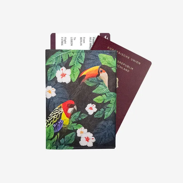 paprcuts-tucano-parrot-rfid-reisepasscover-schwarz-gr-n image 1