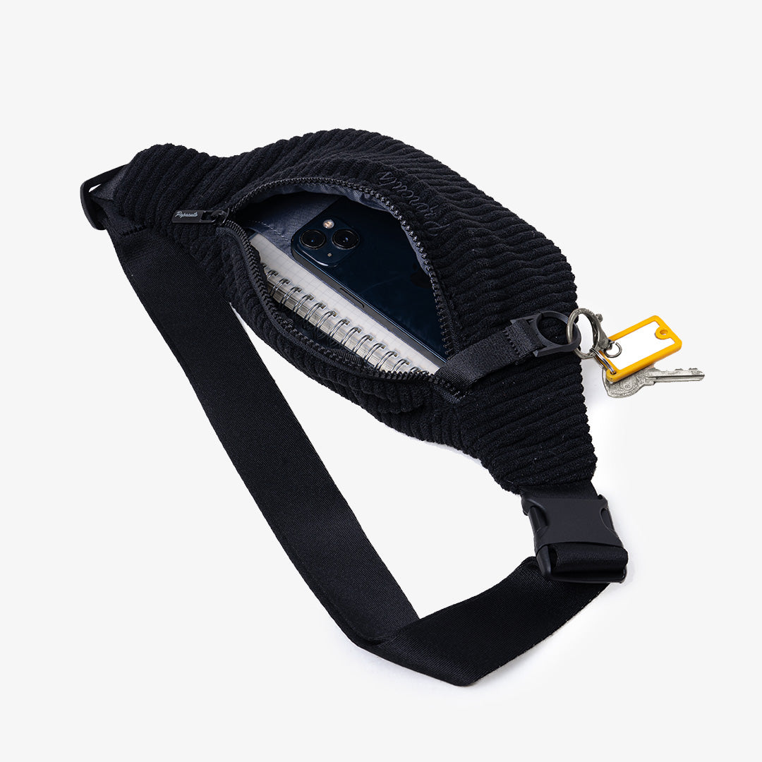 paprcuts-capri-bauchtasche-just-black-aus-cord image 3