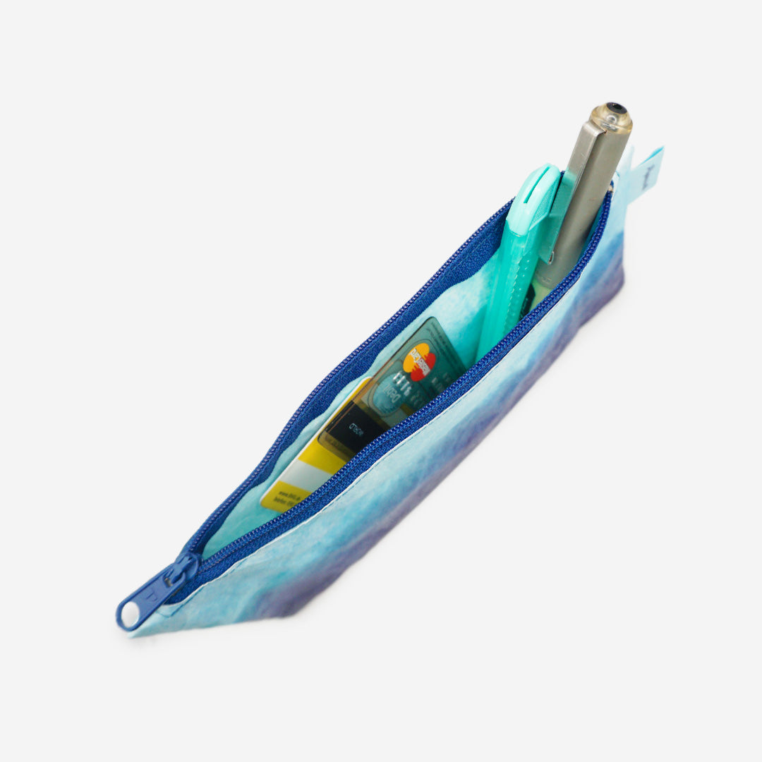 paprcuts-blue-lagoon-federm-ppchen-blaue-tyvek-flachtasche image 3