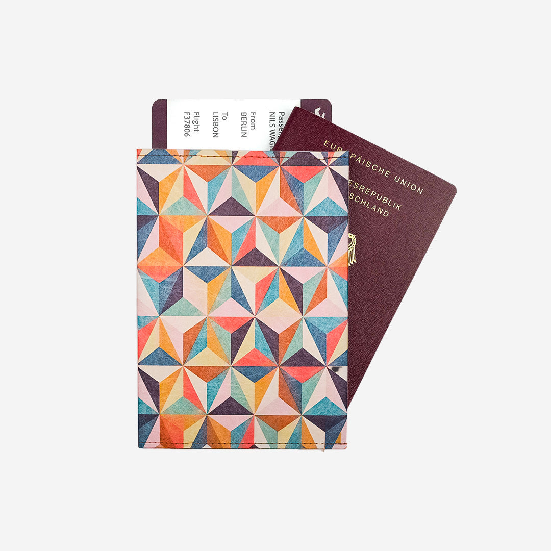 paprcuts-rfid-reisepasscover-abstract-retro-bunt-tyvek-impfpassh-lle-mit-rfid-sc image 1