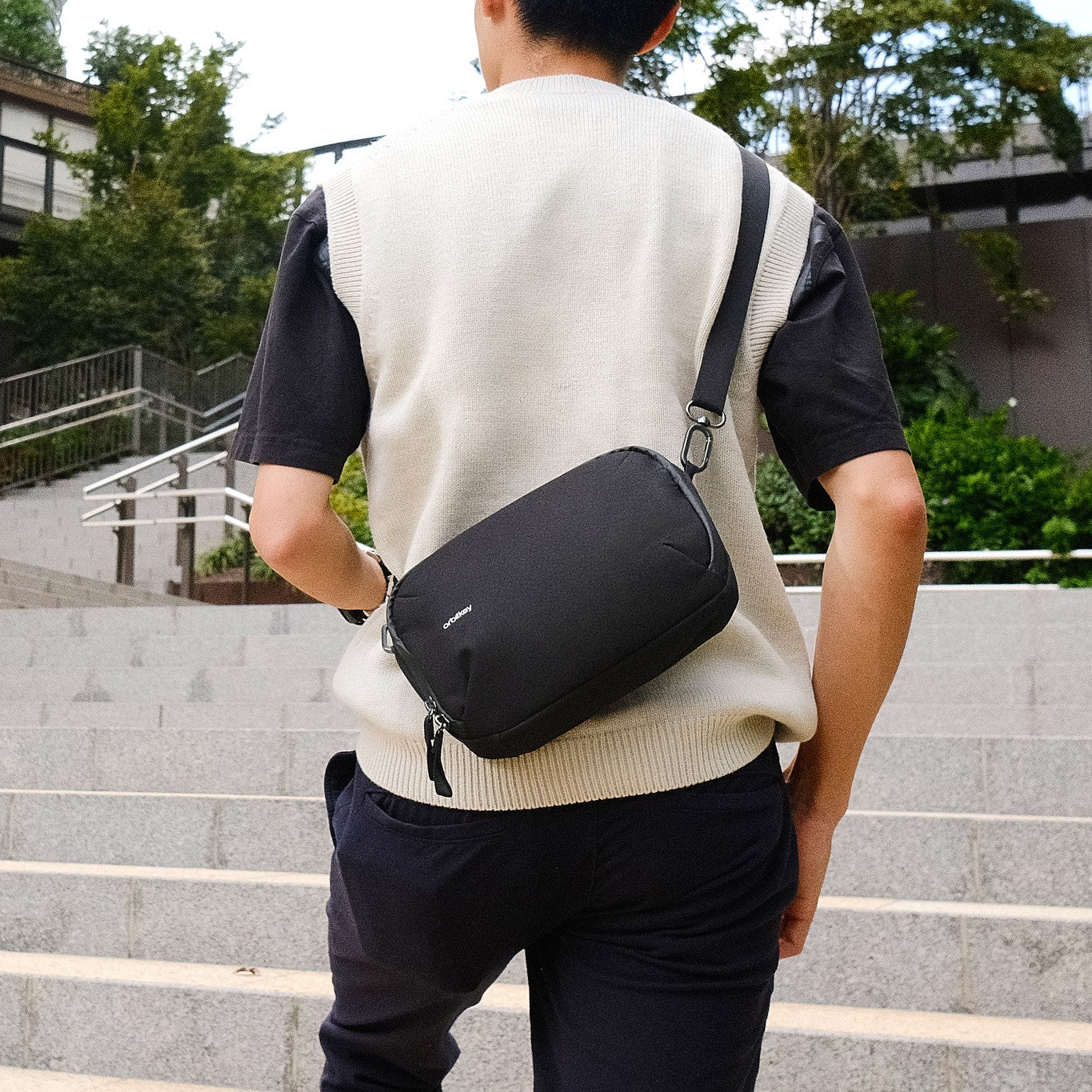 orbitkey-reisetragetasche-3l-sling-to-pouch-mit-rfid-schutz image 3
