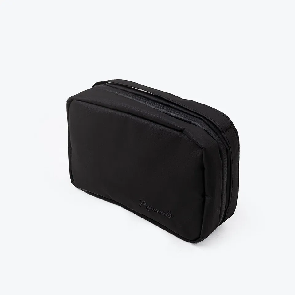 paprcuts-oslo-tasche-black-ripstop-tech-kit-24-x-16-x-8-cm image 1