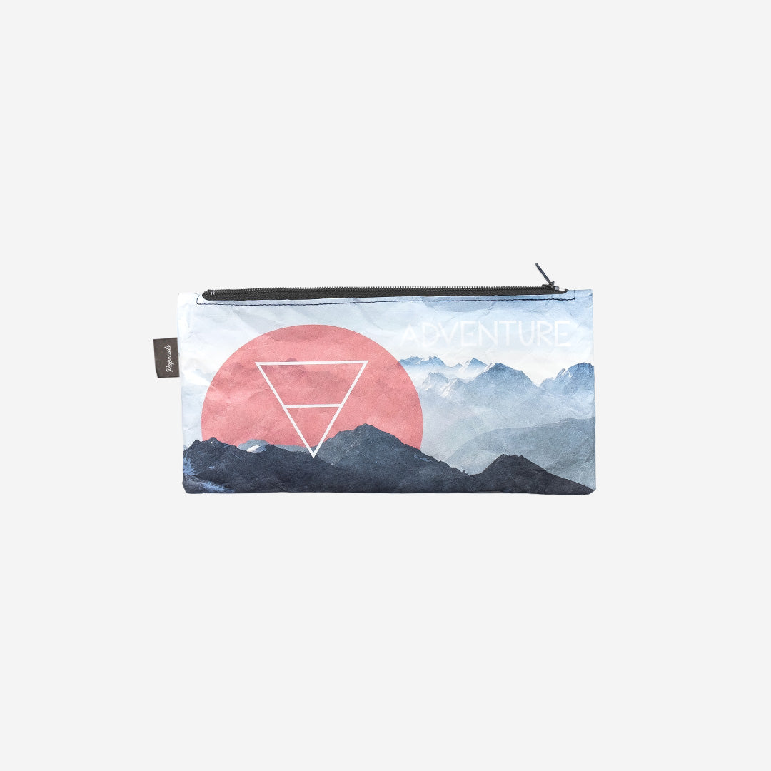 paprcuts-federtasche-adventure-flachtasche-tyvek-berge image 1