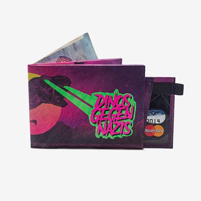 paprcuts-rfid-pro-wallet-2-0-dinos-gegen-nazis-kreuzueber-koop-slim-kartenetui image 1