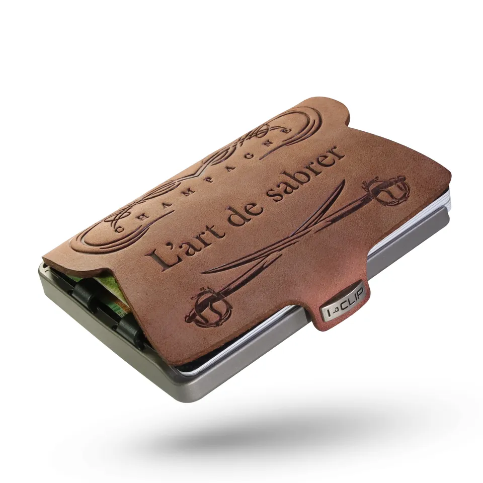 i-clip-titan-satiniert-kartenetui-sabrage-oak image 1