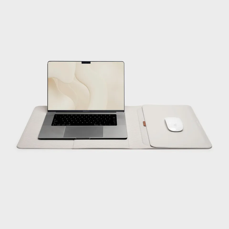 konmari-x-orbitkey-hybrid-laptop-h-lle-16-sleeve-schreibtischunterlage image 1