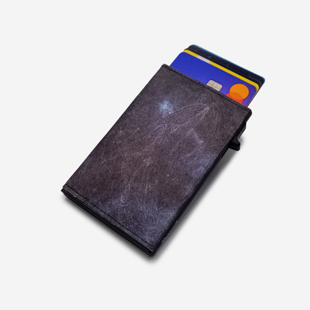 paprcuts-galactic-whale-rfid-alu-kartenetui-schwarz image 6