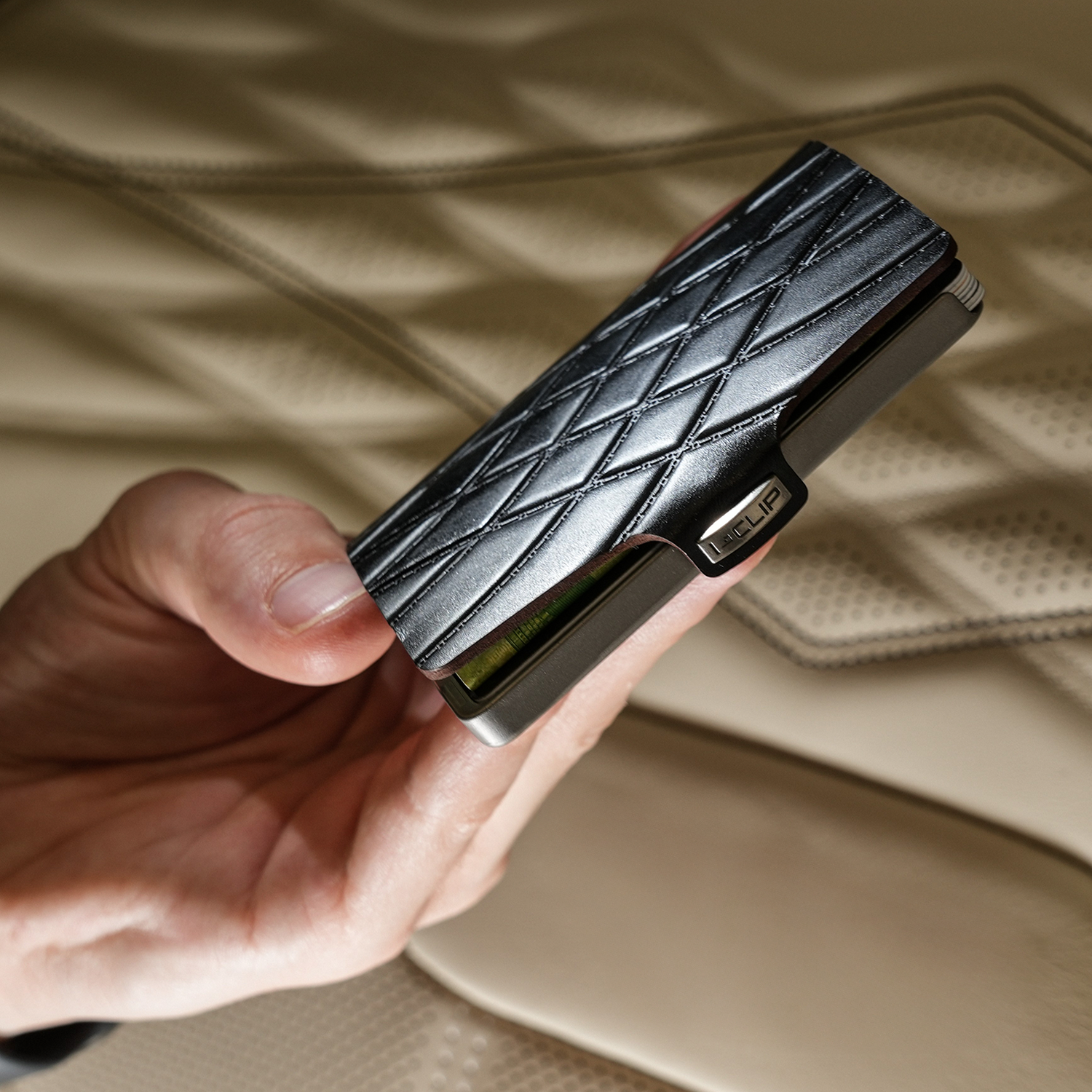 i-clip-titan-blasted-kartenetui-diamond-pad-elegance image 5