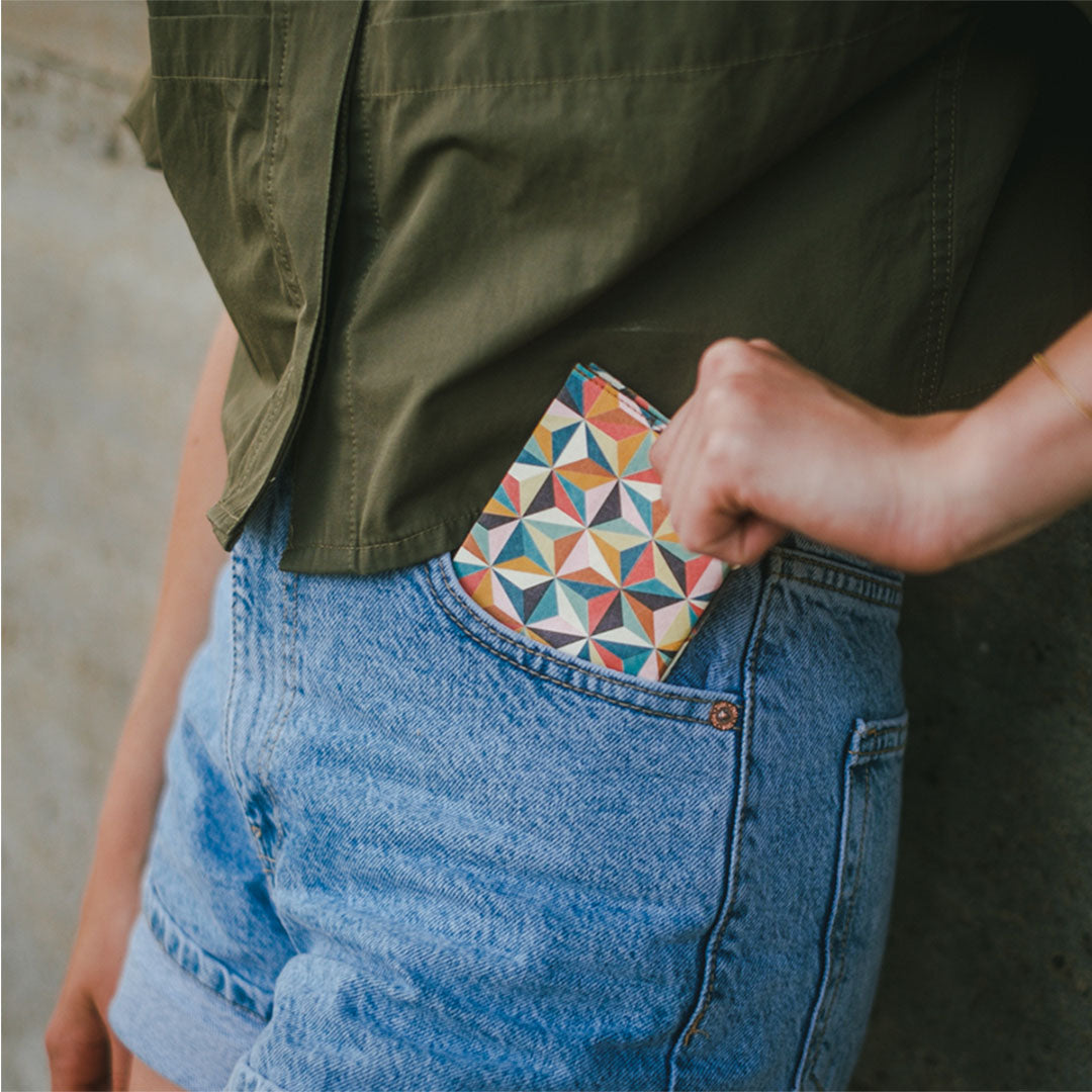 paprcuts-abstract-retro-rfid-wallet-buntes-kartenetui-orange-pink-gelb image 5