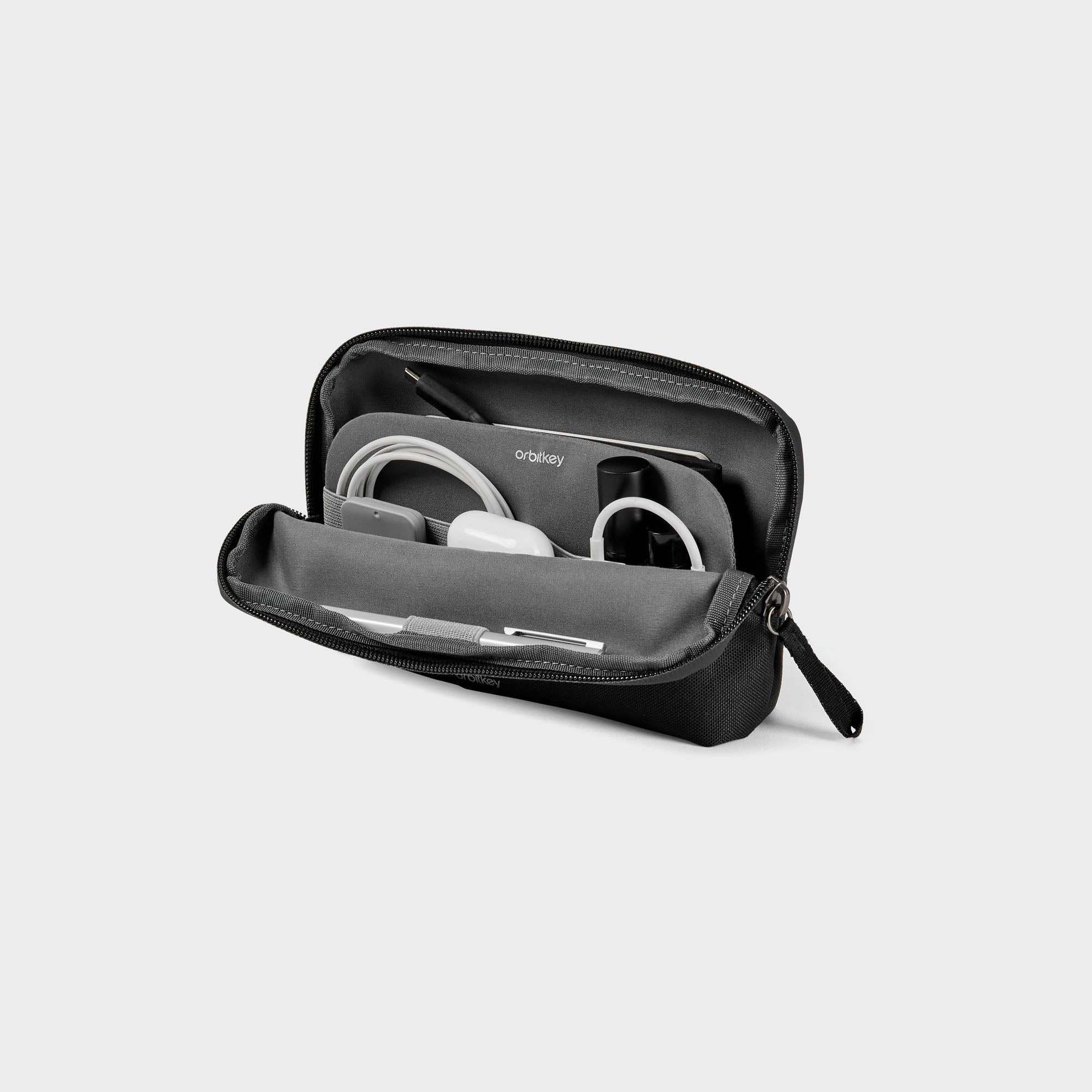 orbitkey-desk-pouch-erweiterbare-schreibtischtasche-aus-recycling-material image 1