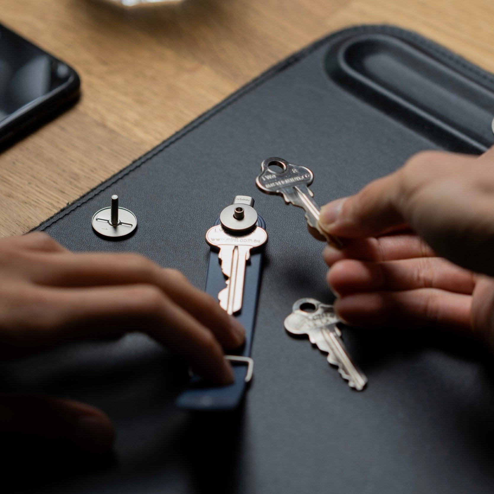 orbitkey-quick-flip-tool-einhand-schl-sselzugriff-aus-edelstahl-316l image 6