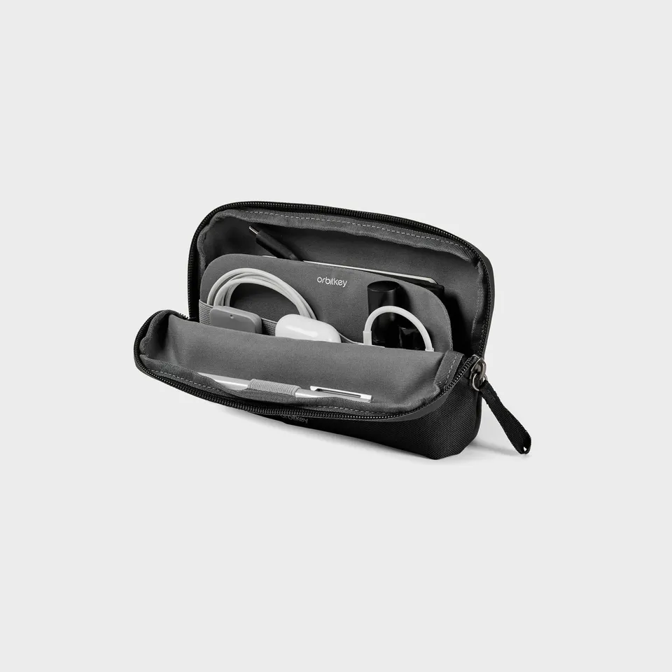 orbitkey-desk-pouch-erweiterbare-schreibtischtasche-aus-recycling-material image 1