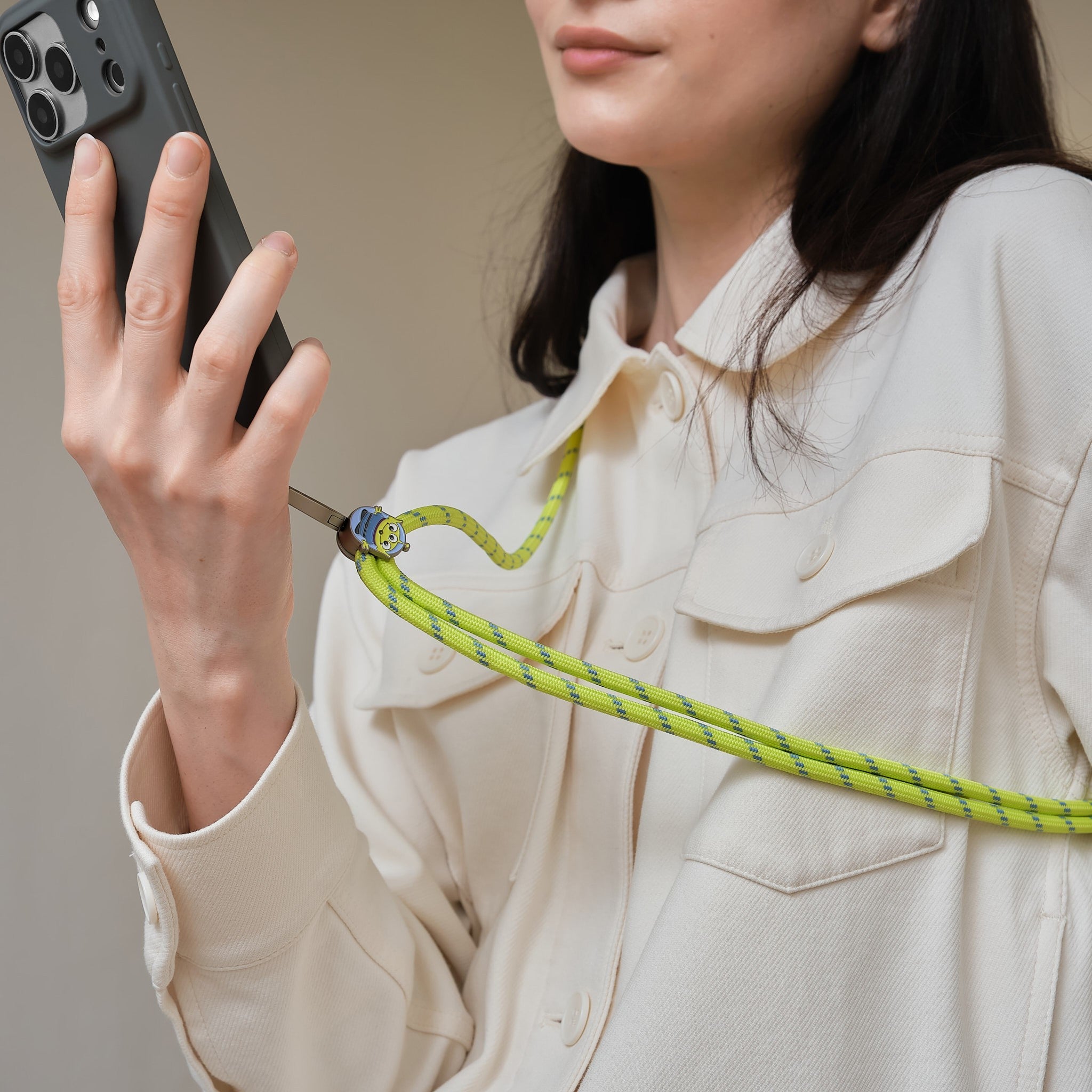 disney-orbitkey-handy-umh-ngeband-crossbody-phone-strap image 5