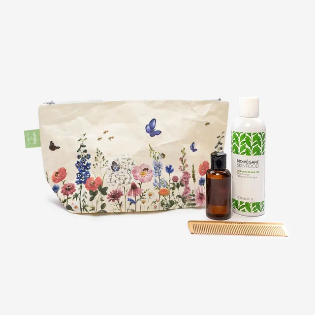 paprcuts-blumenwiese-little-bee-fresh-koop-kulturbeutel-bestseller-tyvek-washbag image 1