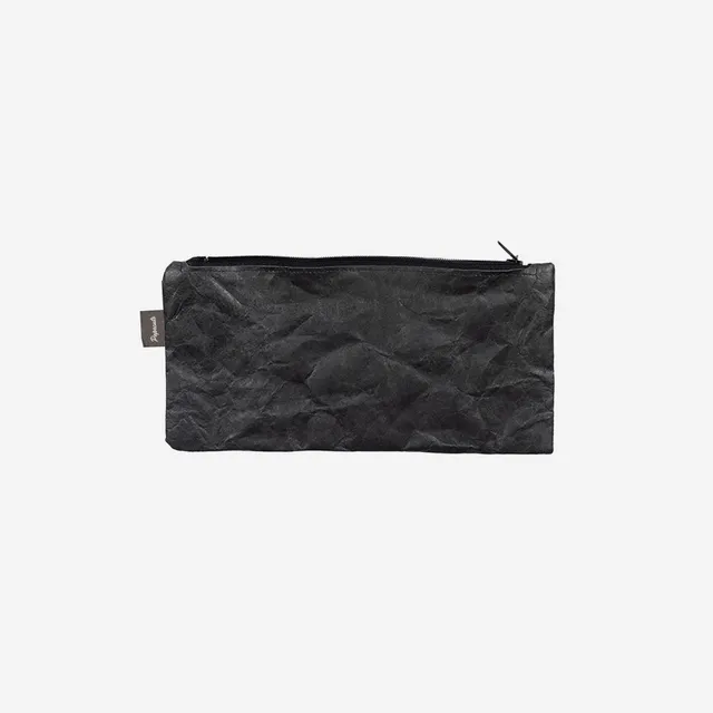 paprcuts-just-black-federm-ppchen-schwarze-tyvek-flachtasche image 1
