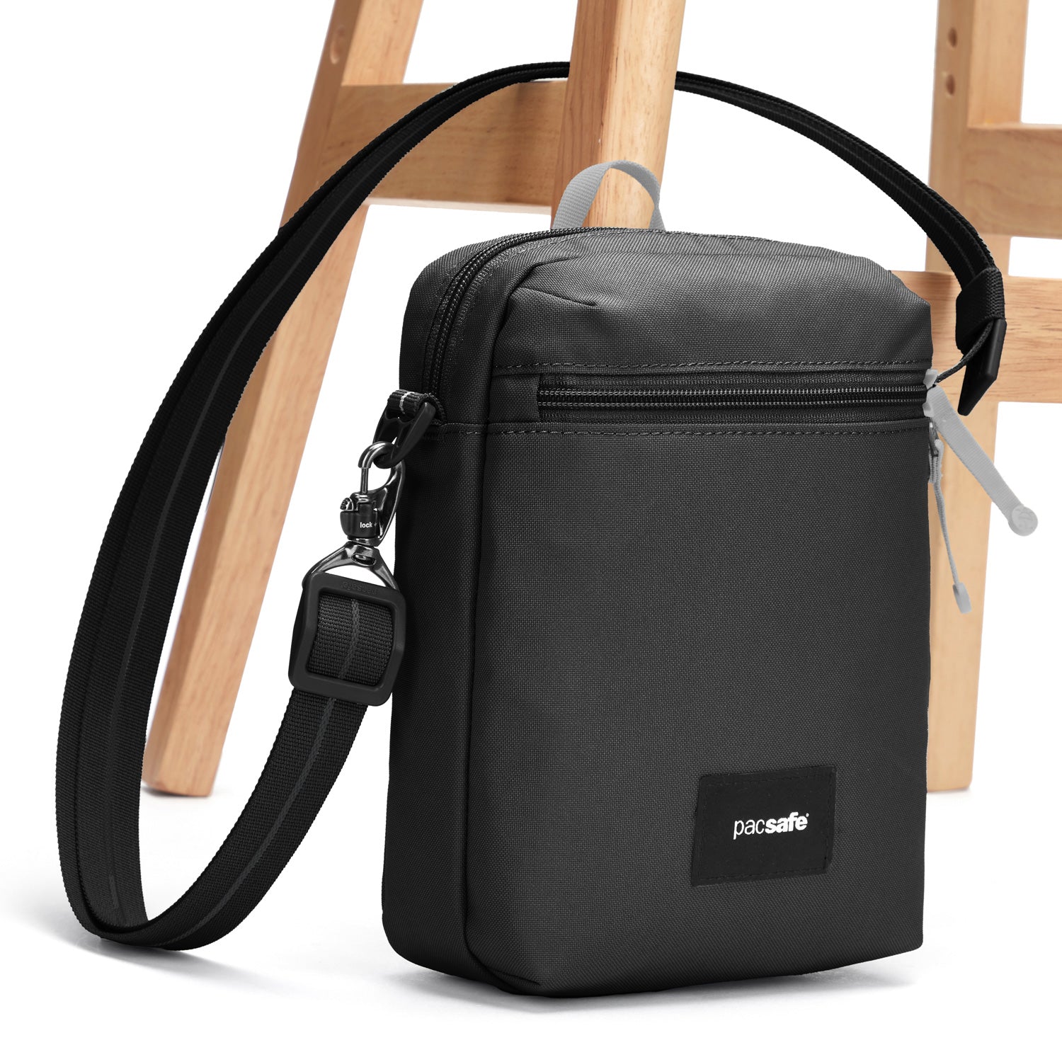 pacsafe-go-anti-theft-festival-crossbody-umh-ngetasche-coastal-blue image 7
