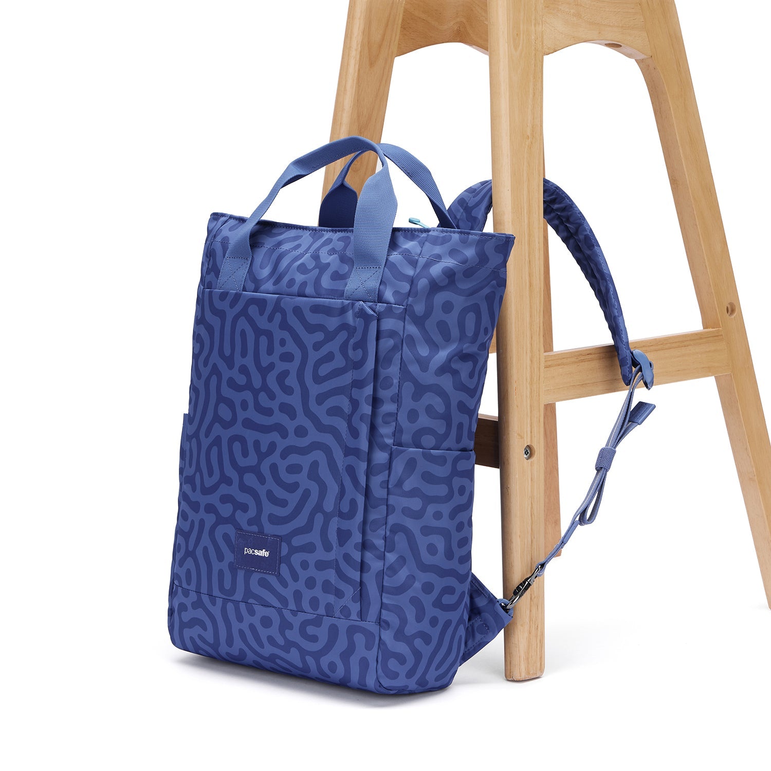 pacsafe-go-anti-theft-totepack-tote-rucksack image 6