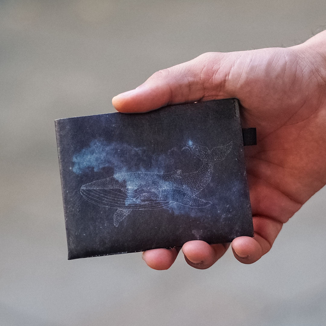 paprcuts-rfid-pro-wallet-2-0-galactic-whale-slim-kartenetui-schwarz-blau image 2