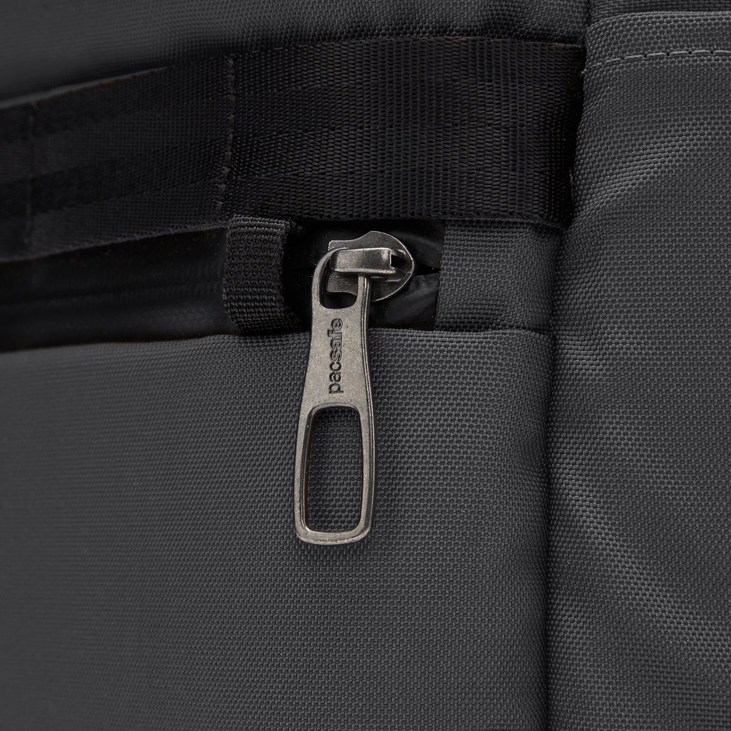 pacsafe-x-25l-anti-theft-rucksack-carry-on-recycelt image 8