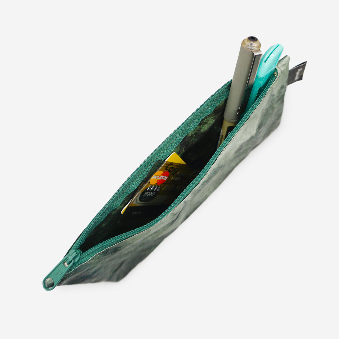 paprcuts-federtasche-foggy-morning-flachtasche-tyvek image 3