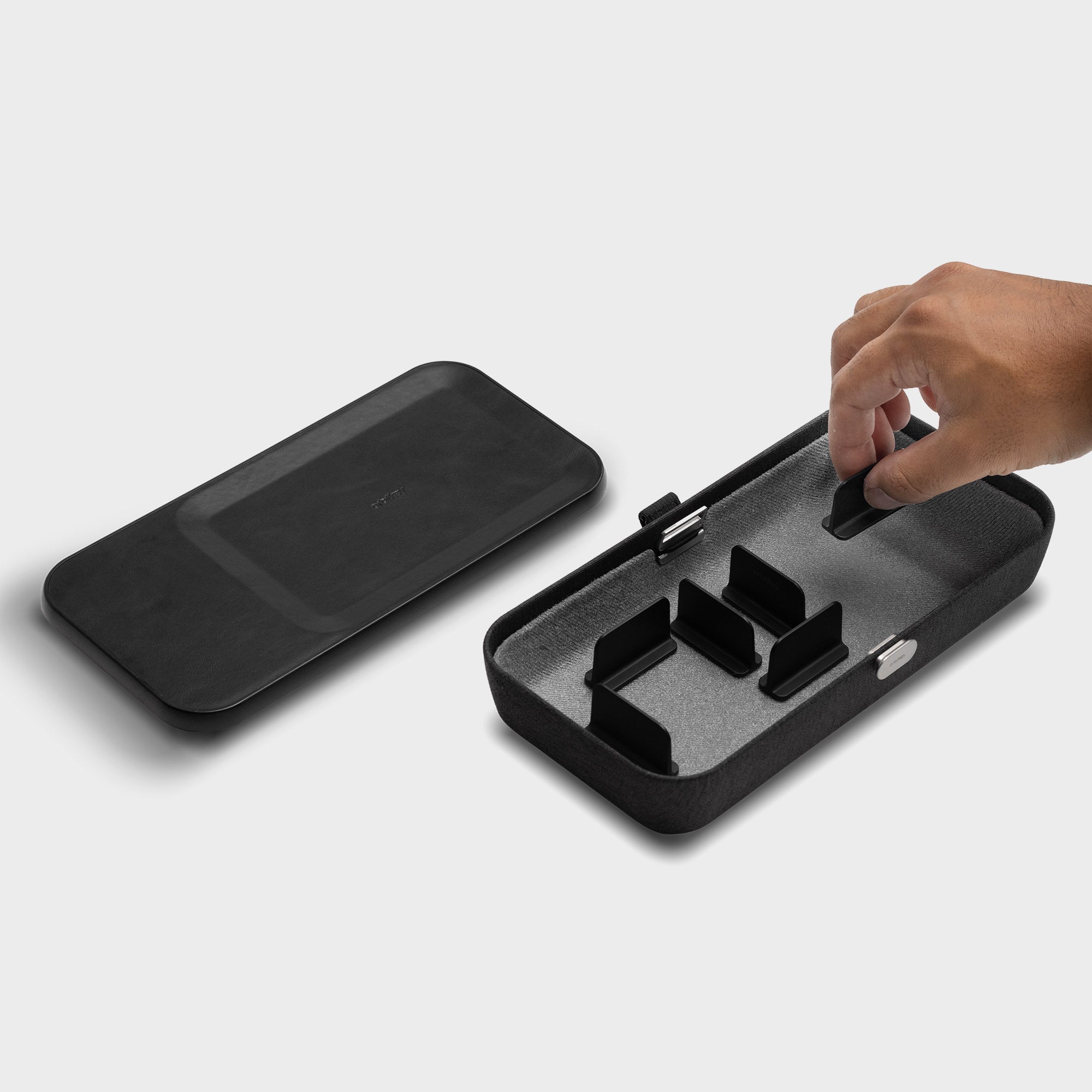orbitkey-arbeitsbereich-duo-desk-mat-nest-v2-organizer-mit-wireless-charging image 2