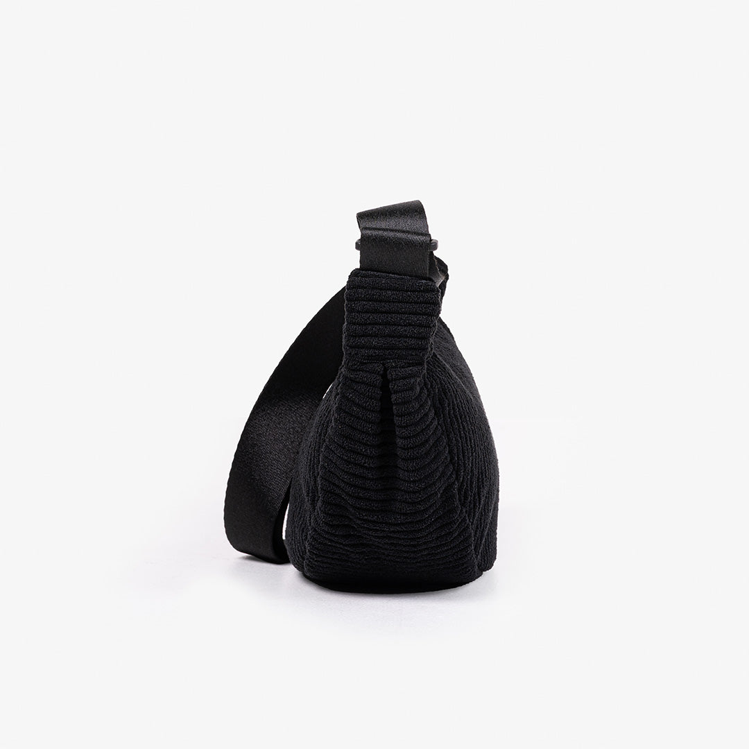 paprcuts-valencia-roundbag-just-black image 7