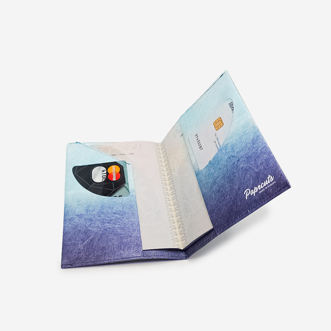 paprcuts-rfid-reisepasscover-blue-lagoon-blau-mountain-tyvek-impfpassh-lle image 4