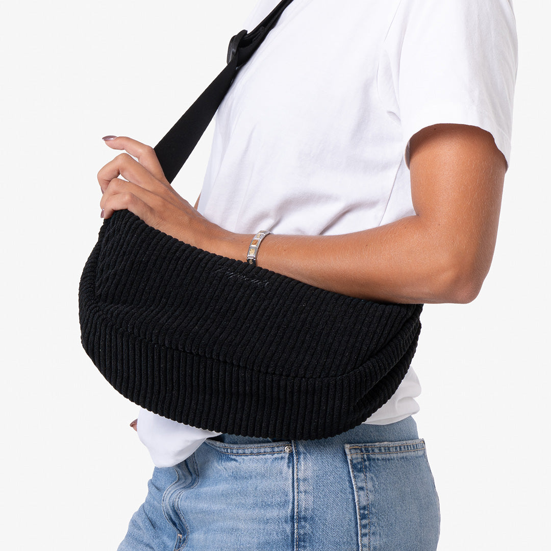 paprcuts-valencia-roundbag-just-black image 2