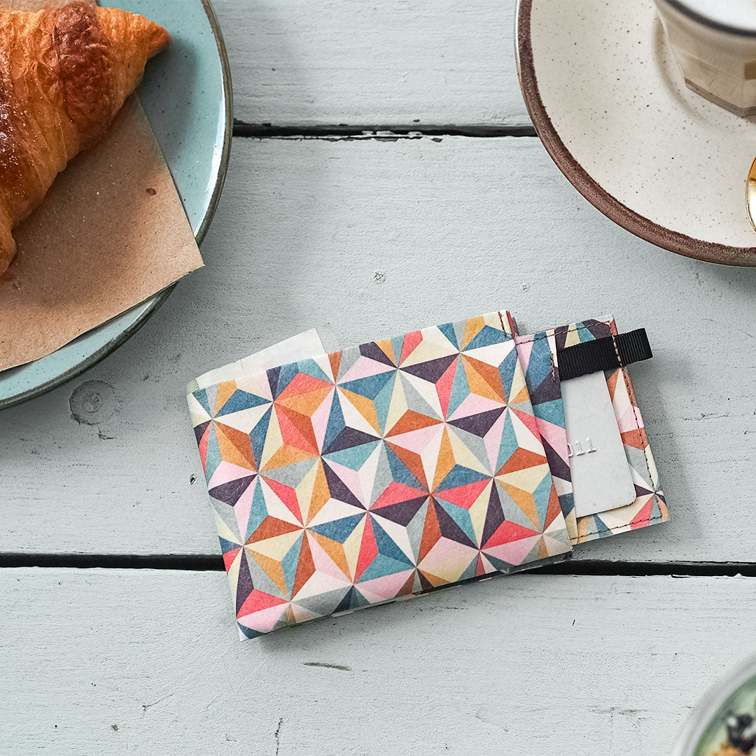 paprcuts-rfid-pro-wallet-2-0-abstract-retro-kartenetui-mit-rfid-schutz image 2