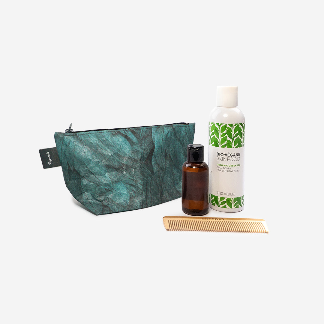 paprcuts-ara-kosmetiktasche-tyvek-kosmetikbeutel-gr-n-marmor-feder image 1
